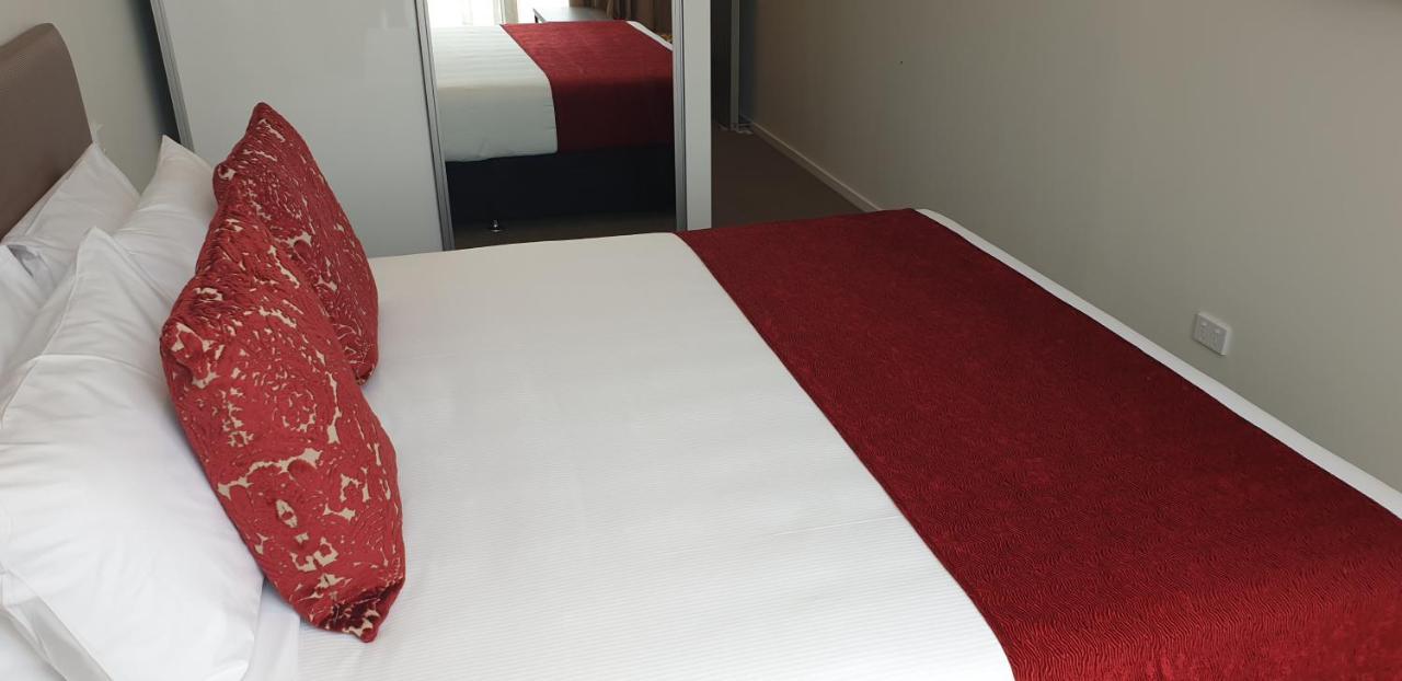 Ramada Suites By Wyndham Auckland Manukau Pacfic Centre Exterior foto
