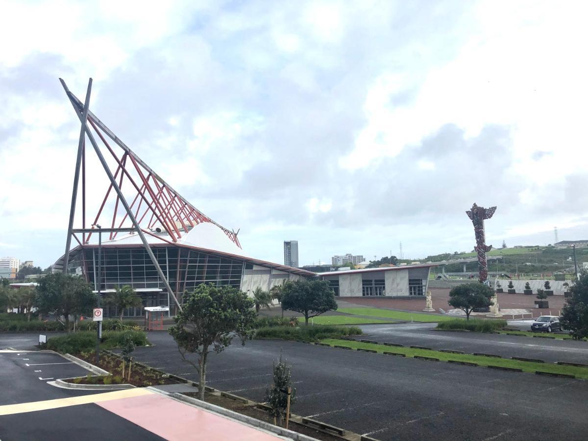 Ramada Suites By Wyndham Auckland Manukau Pacfic Centre Exterior foto