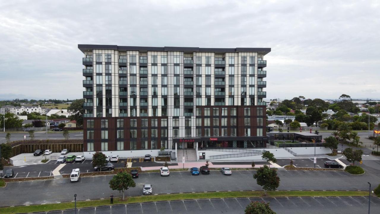 Ramada Suites By Wyndham Manukau Auckland Exterior foto