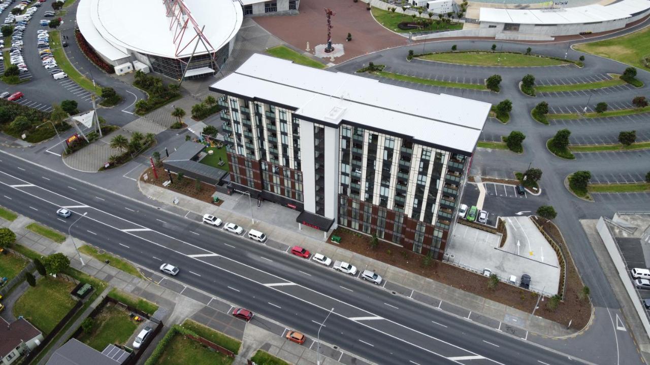 Ramada Suites By Wyndham Auckland Manukau Pacfic Centre Exterior foto